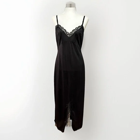 VTG JCPenney Black Nylon Lace Full Slip Nightgown Sz M Long Maxi Lingerie 53" - Picture 1 of 6
